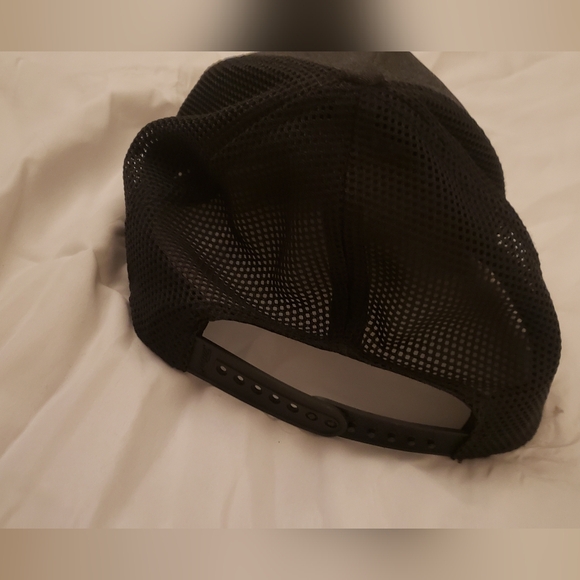 Titleist Black Mesh Cap - Picture 3 of 7